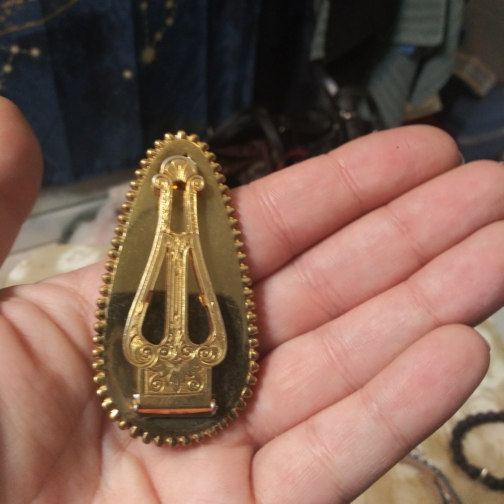 Jewelry - Picture 3 of 6